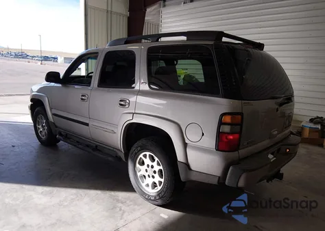 2005 Chevrolet Tahoe Z71 z USA, uszkodzony, nr VIN 1GNEK13TX5R104100